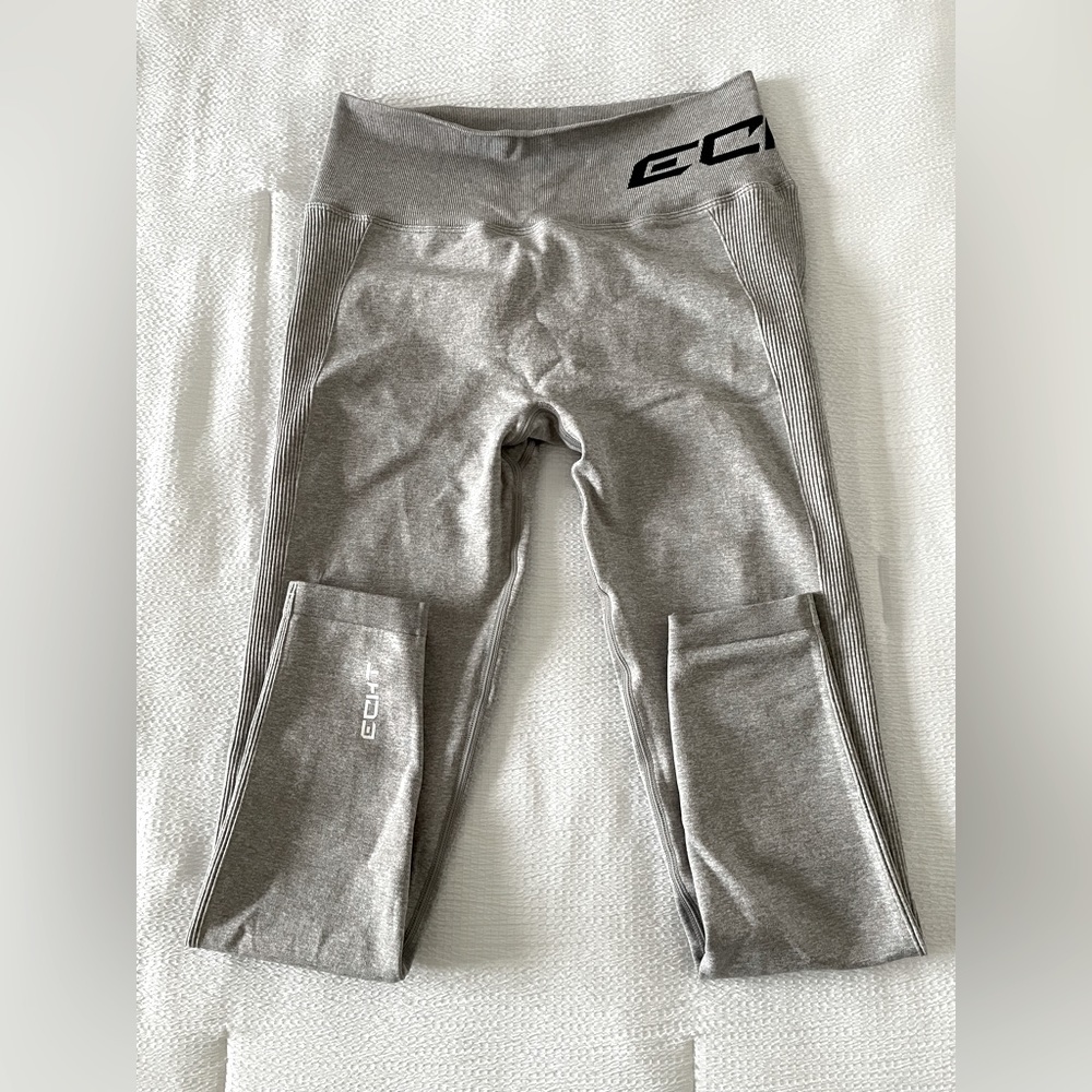 Grey Workout 3/4 Leggings